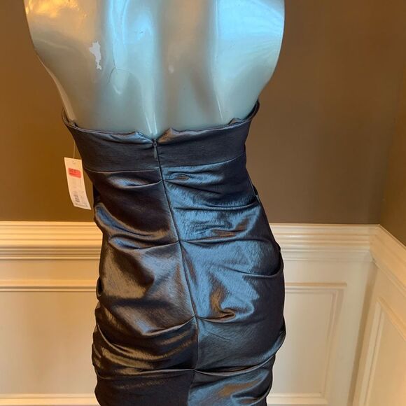 Hailey Logan Strapless Metallic Grey Bodycon Sz 6 - Picture 3 of 3